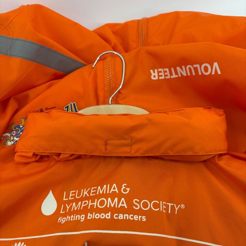 Disney Parks Half Marathon Volunteer Jacket XL Orange 2014 Reflective EUC Hood - Picture 12 of 13